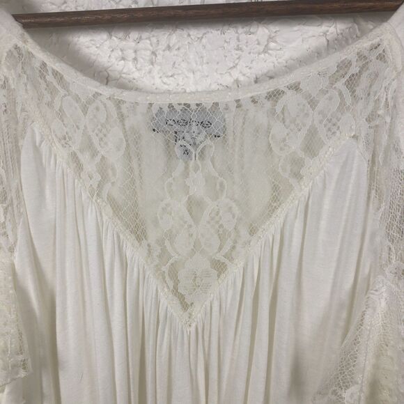 BEBE  XS Cream Lace trim festival  Cottagecore BOHO peasant top - Picture 2 of 7